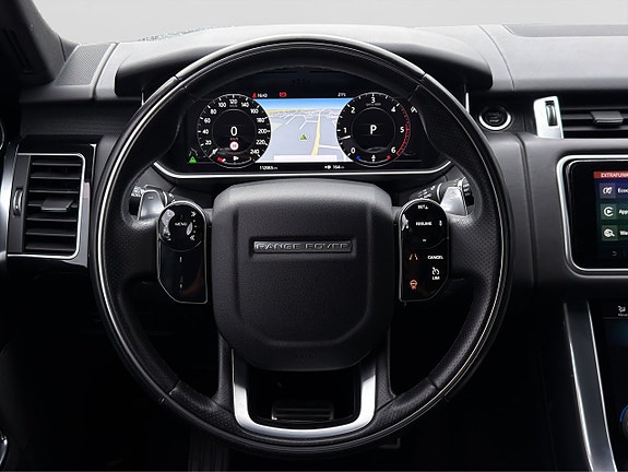 Land Rover Range Rover Sport 11 of 30