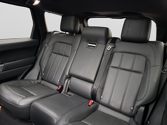 Land Rover Range Rover Sport 25 of 30