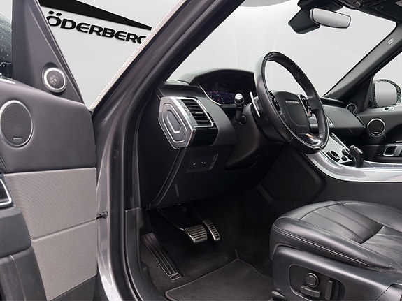 Land Rover Range Rover Sport 6 of 30