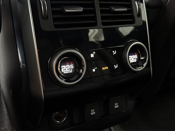 Land Rover Range Rover Sport 26 of 30