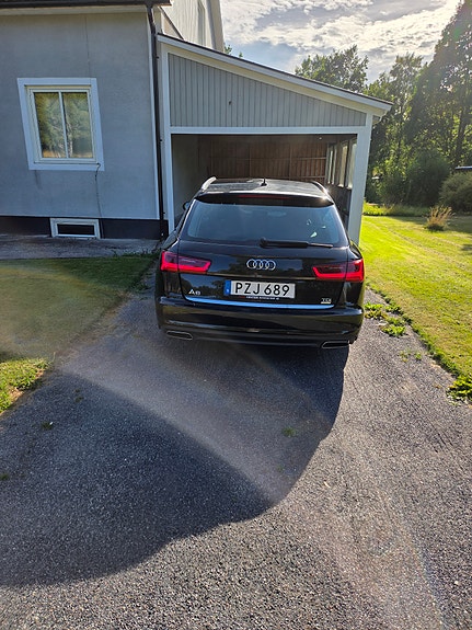 Audi A6 4 of 11