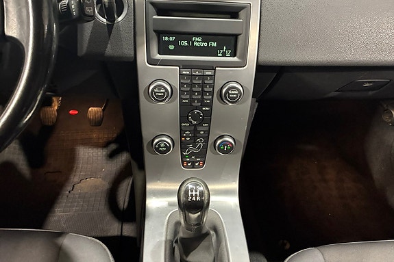 Volvo V50 12 of 17