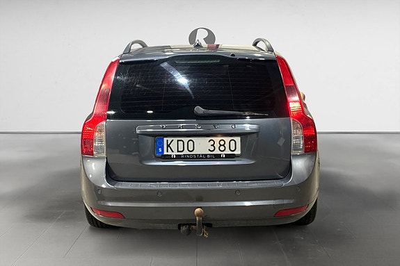 Volvo V50 6 of 17
