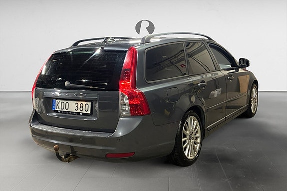Volvo V50 7 of 17