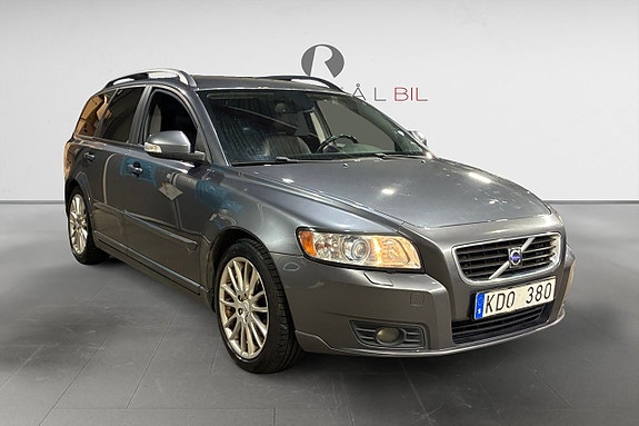 Volvo V50 9 of 17