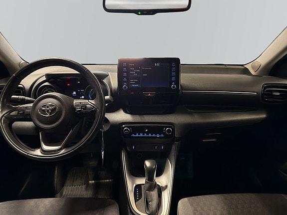 Toyota Yaris 8 of 13
