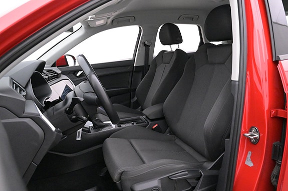 Audi Q3 10 of 27