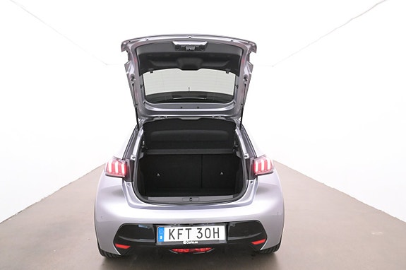Peugeot e-208 21 of 27