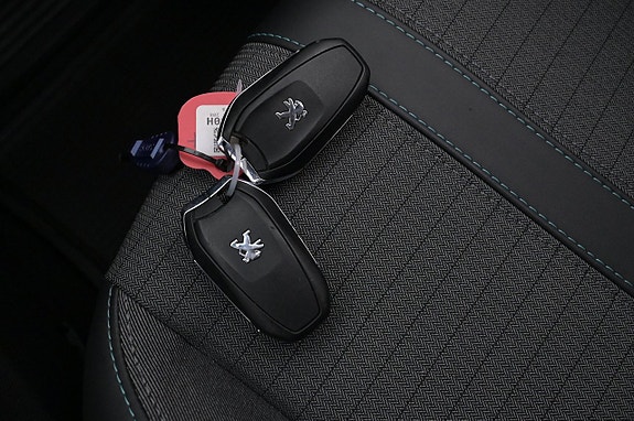 Peugeot e-208 19 of 27