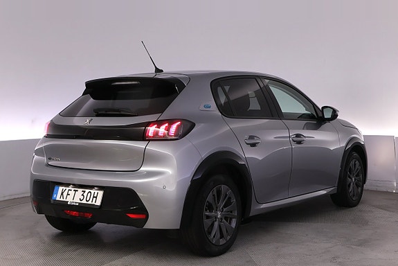 Peugeot e-208 5 of 27