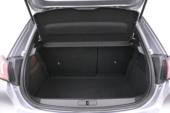 Peugeot e-208 22 of 27