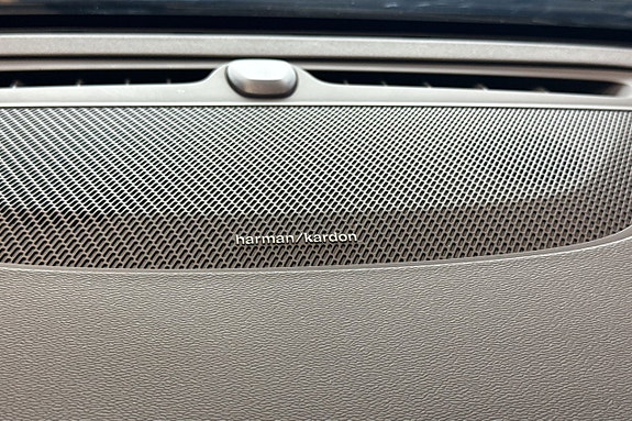 Volvo V60 25 of 29