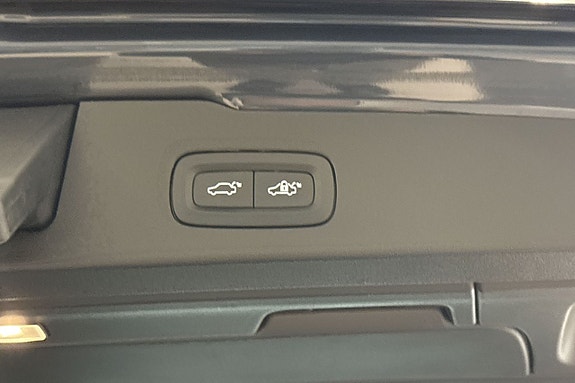 Volvo V60 24 of 29