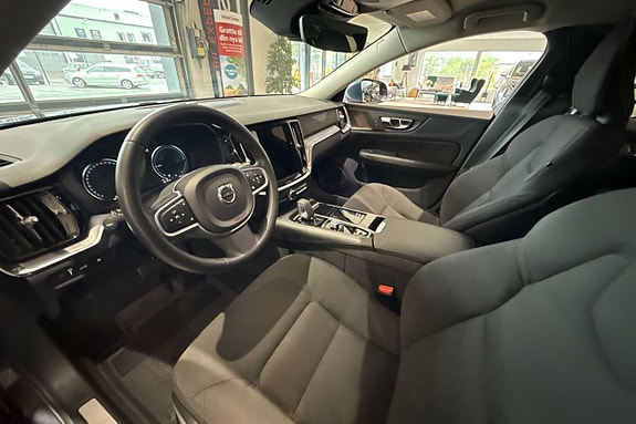 Volvo V60 10 of 29
