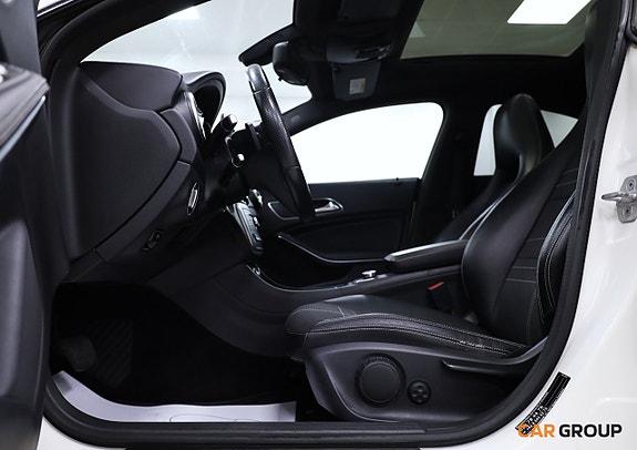 Mercedes-Benz CLA250 11 of 19