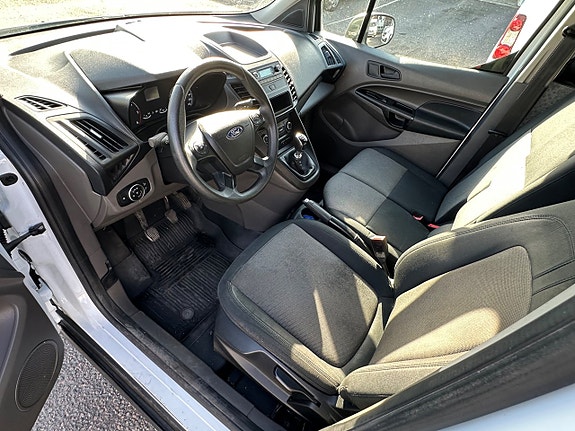 Ford Transit Connect 8 of 8