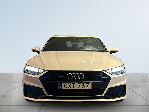 Audi A7 2 of 26