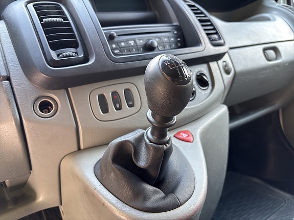 Nissan Primastar 12 of 17