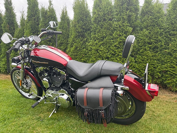 Harley-Davidson XL 1200 Sportster 2 of 13