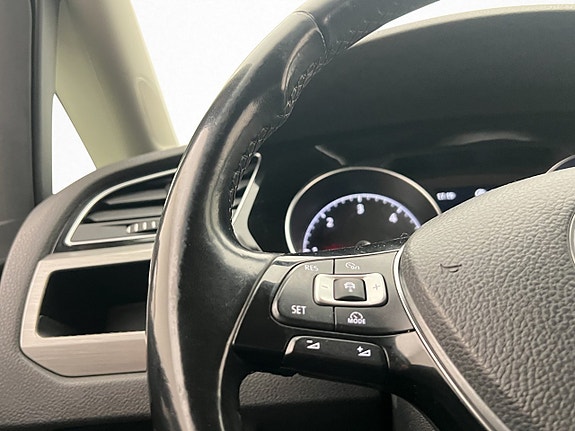 Volkswagen Touran 14 of 29