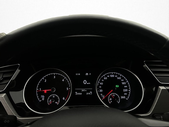 Volkswagen Touran 15 of 29