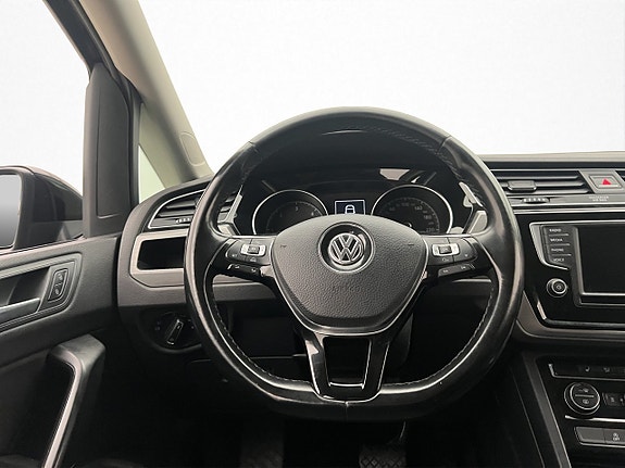 Volkswagen Touran 13 of 29