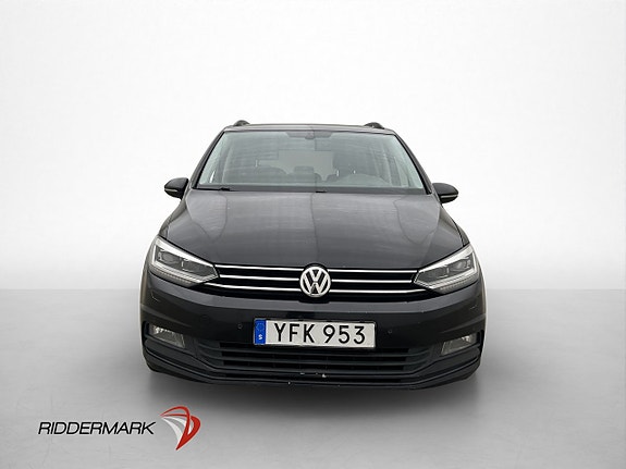 Volkswagen Touran 2 of 29