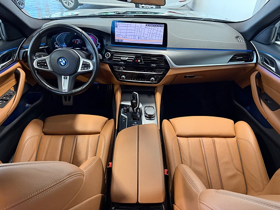 BMW 530e 8 of 12