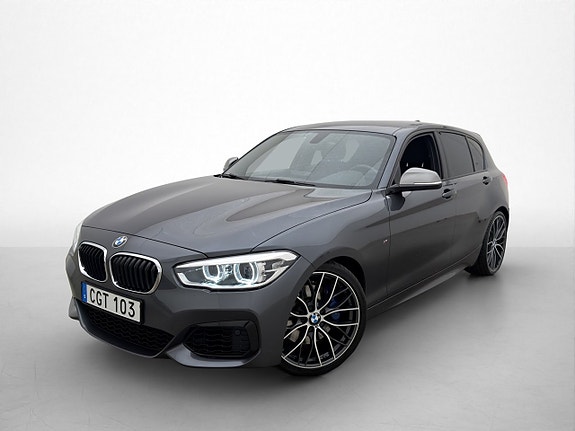 BMW M140i 10 of 30