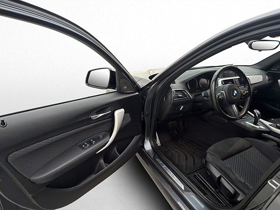 BMW M140i 13 of 30