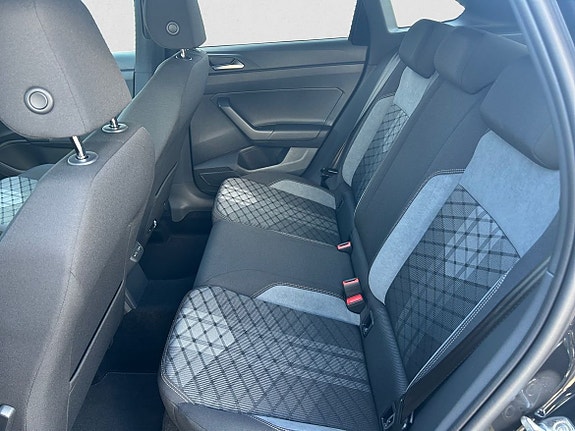 Volkswagen Taigo 8 of 9