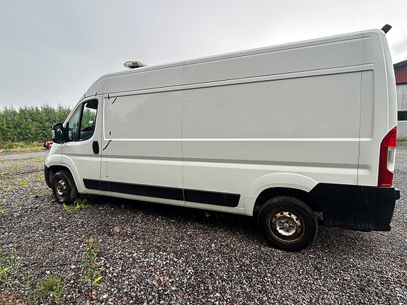Peugeot Boxer 2 of 6