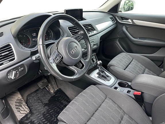 Audi Q3 4 of 5