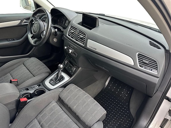 Audi Q3 12 of 13