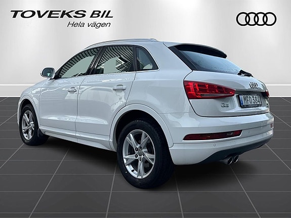 Audi Q3 2 of 5