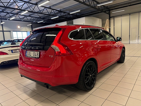 Volvo V60 9 of 20