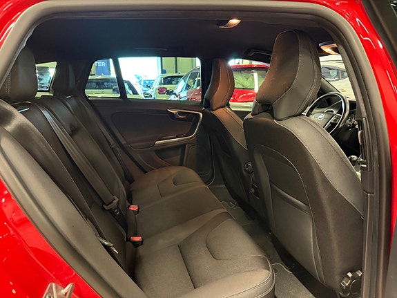 Volvo V60 17 of 20