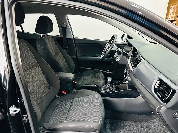 Kia Stonic 14 of 22