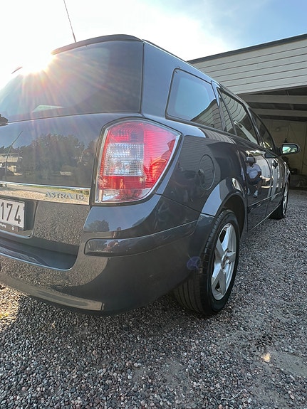 Opel Astra 3 of 4