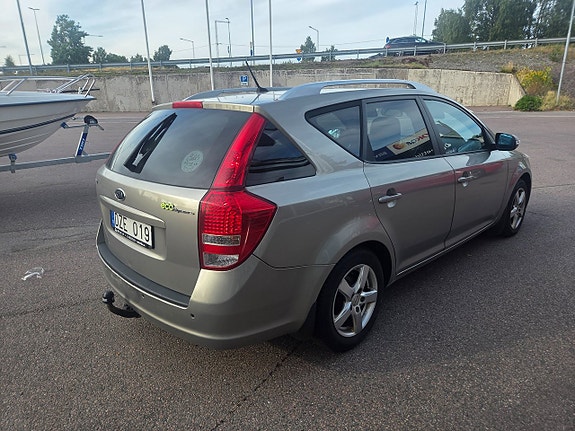 Kia Ceed 9 of 18