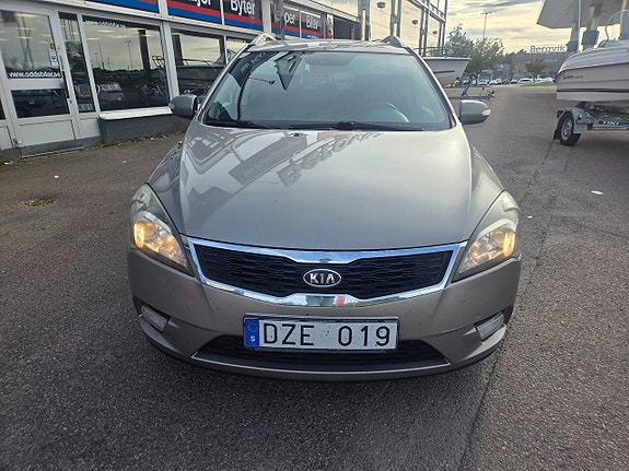 Kia Ceed 12 of 18