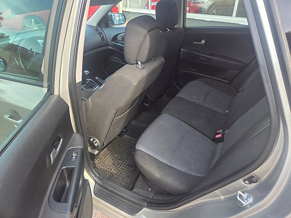 Kia Ceed 4 of 18