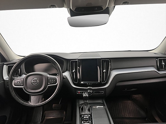 Volvo XC60 12 of 30