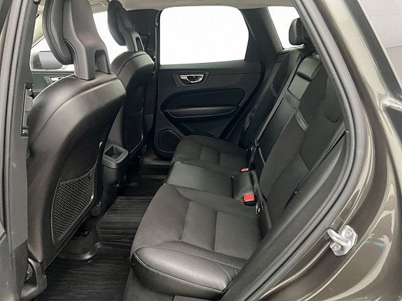 Volvo XC60 29 of 30