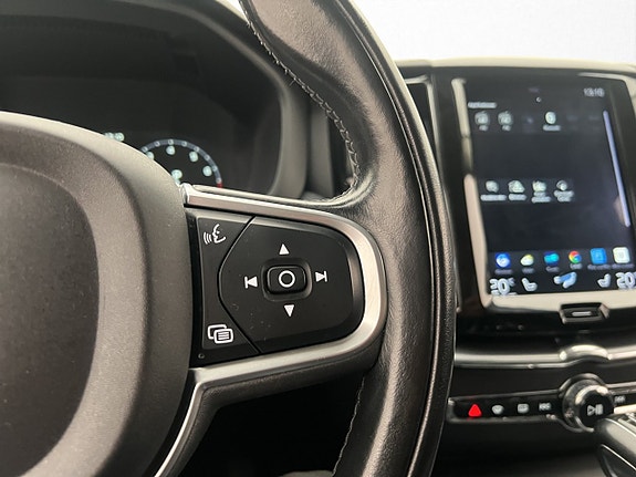 Volvo XC60 17 of 30
