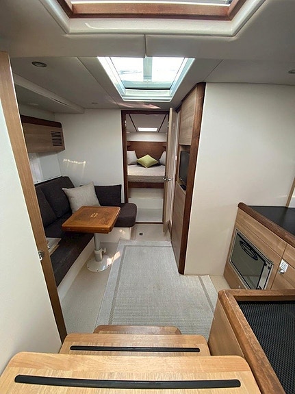 Sealine SC35  2 x VP D4-260 14 of 28