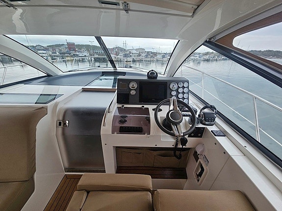 Sealine SC35  2 x VP D4-260 12 of 28