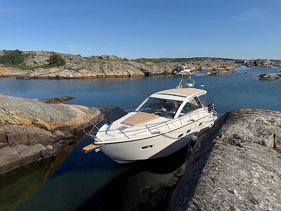 Sealine SC35  2 x VP D4-260 2 of 28