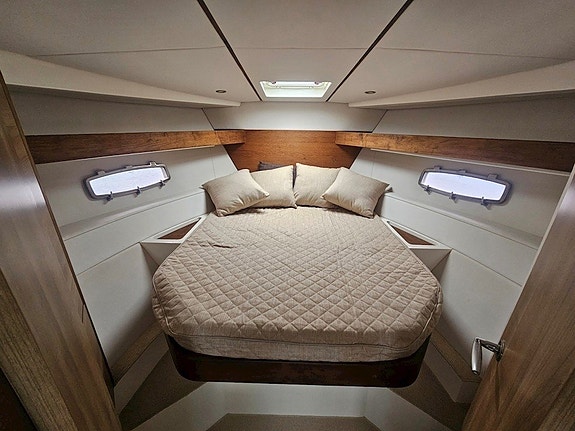 Sealine SC35  2 x VP D4-260 21 of 28