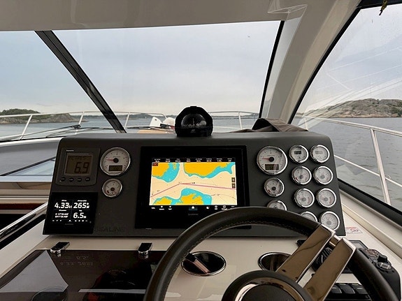 Sealine SC35  2 x VP D4-260 13 of 28